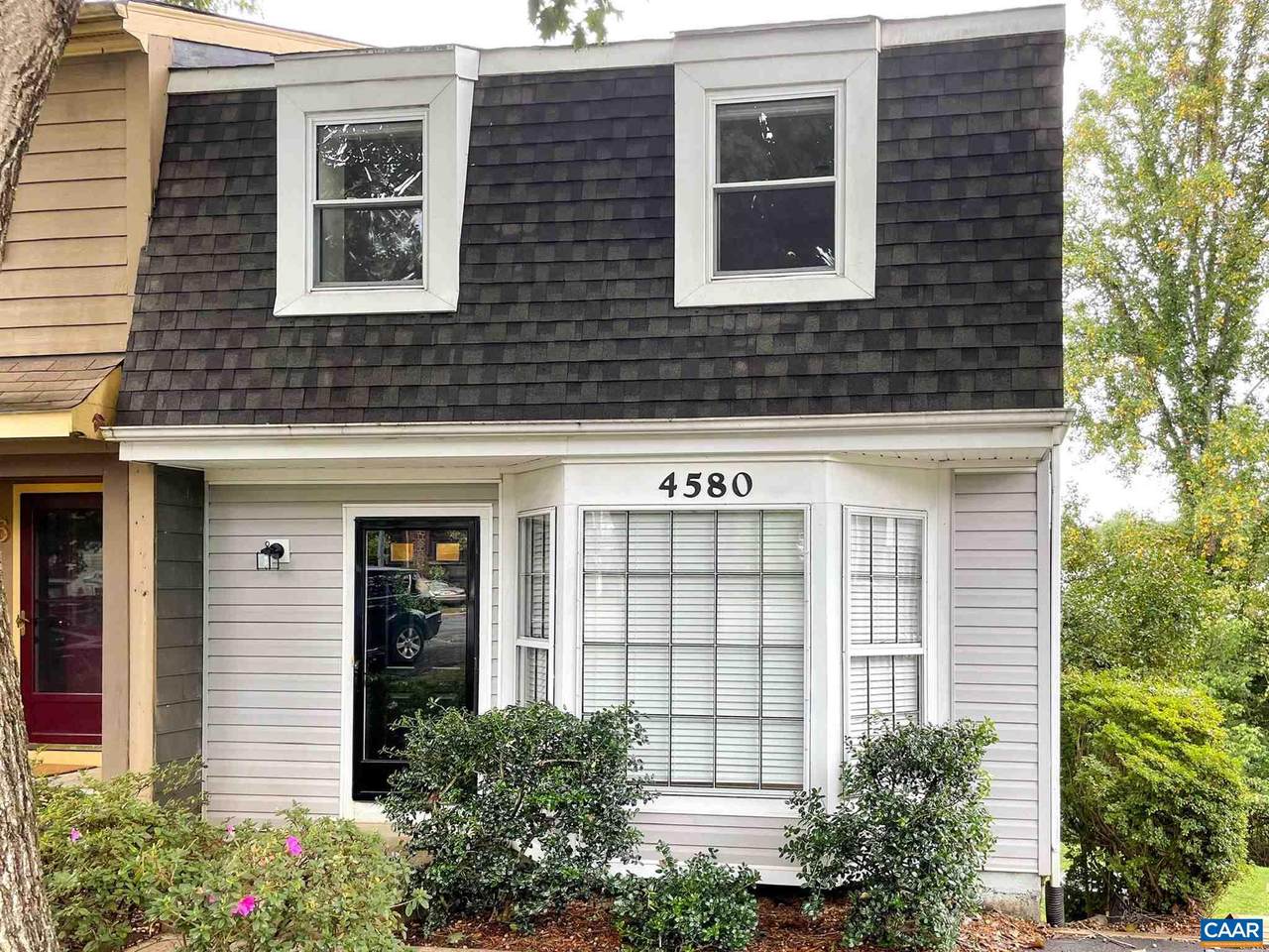 4580 Heather Ct - Photo 1