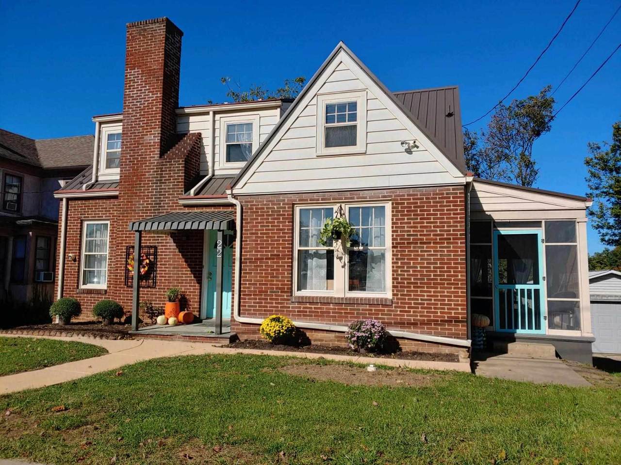 22 Thornrose Ave - Photo 1