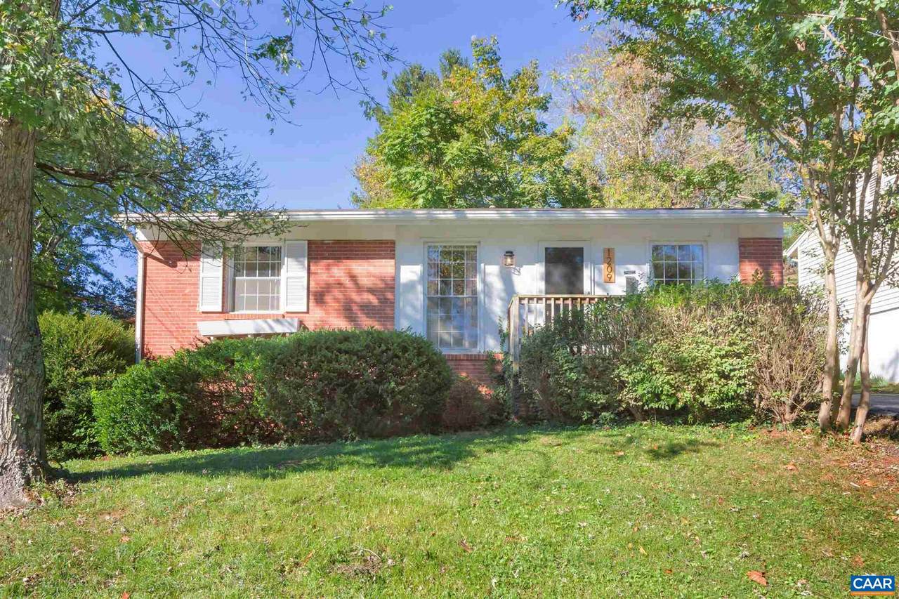 1209 Holmes Ave - Photo 1