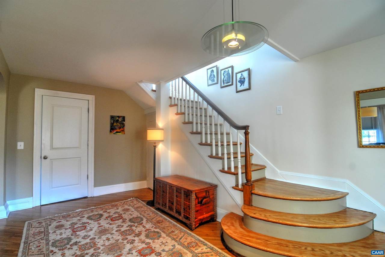 512 13TH ST - Photo 1