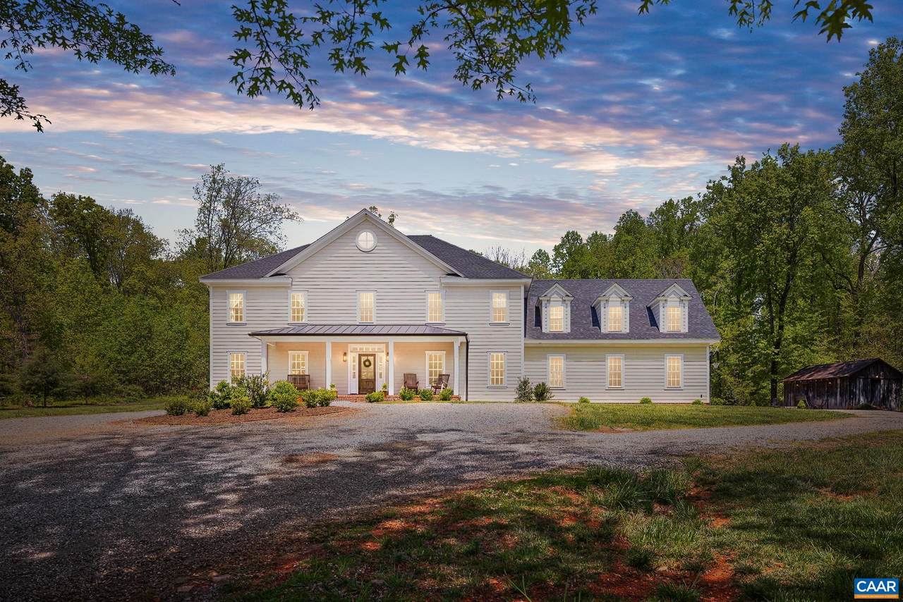 7248 Happy Creek Rd - Photo 1