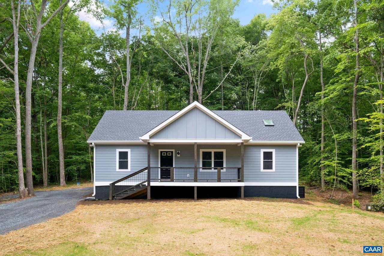 7638 Laurel Rd - Photo 1
