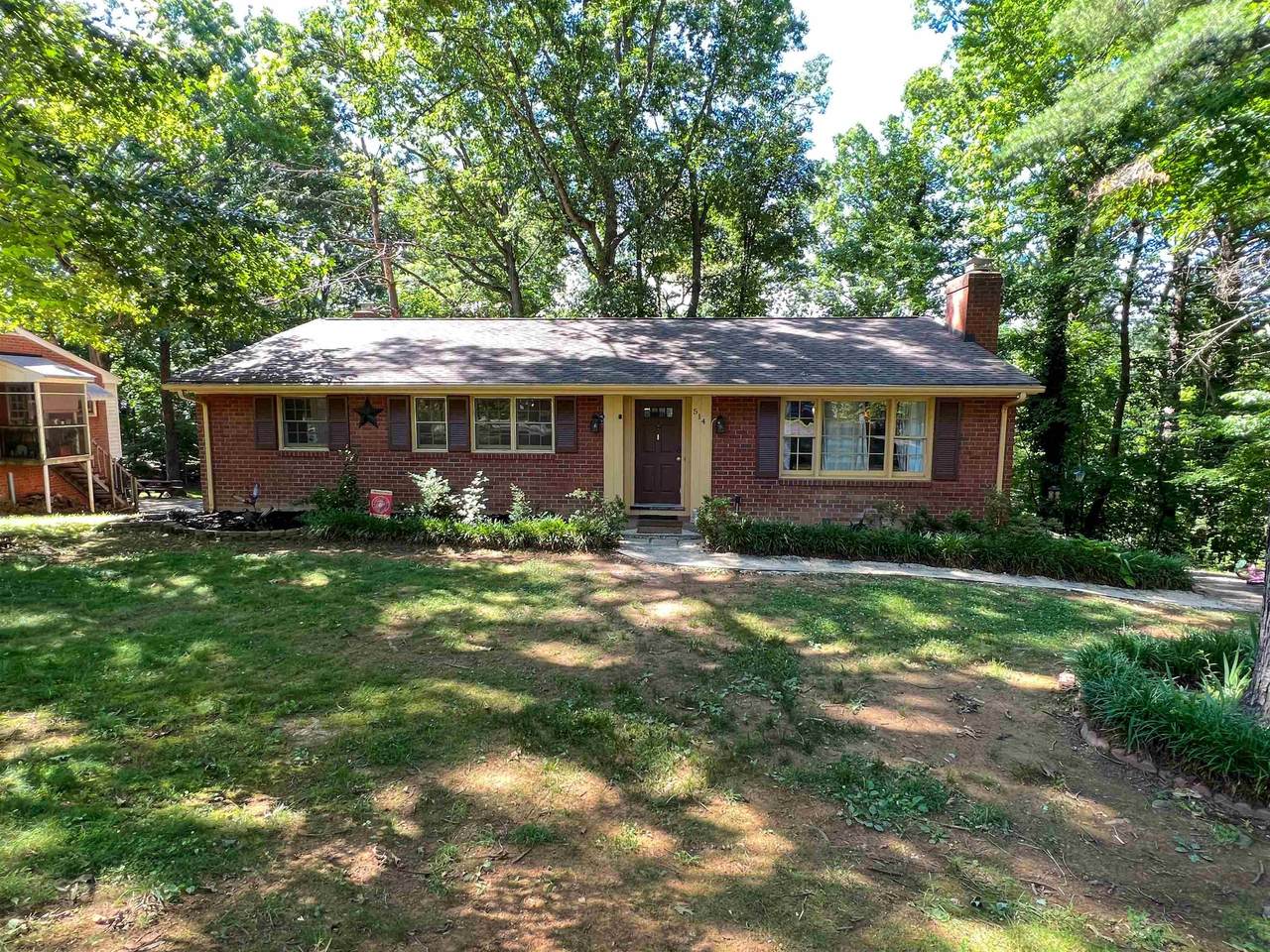 514 Robin St - Photo 1