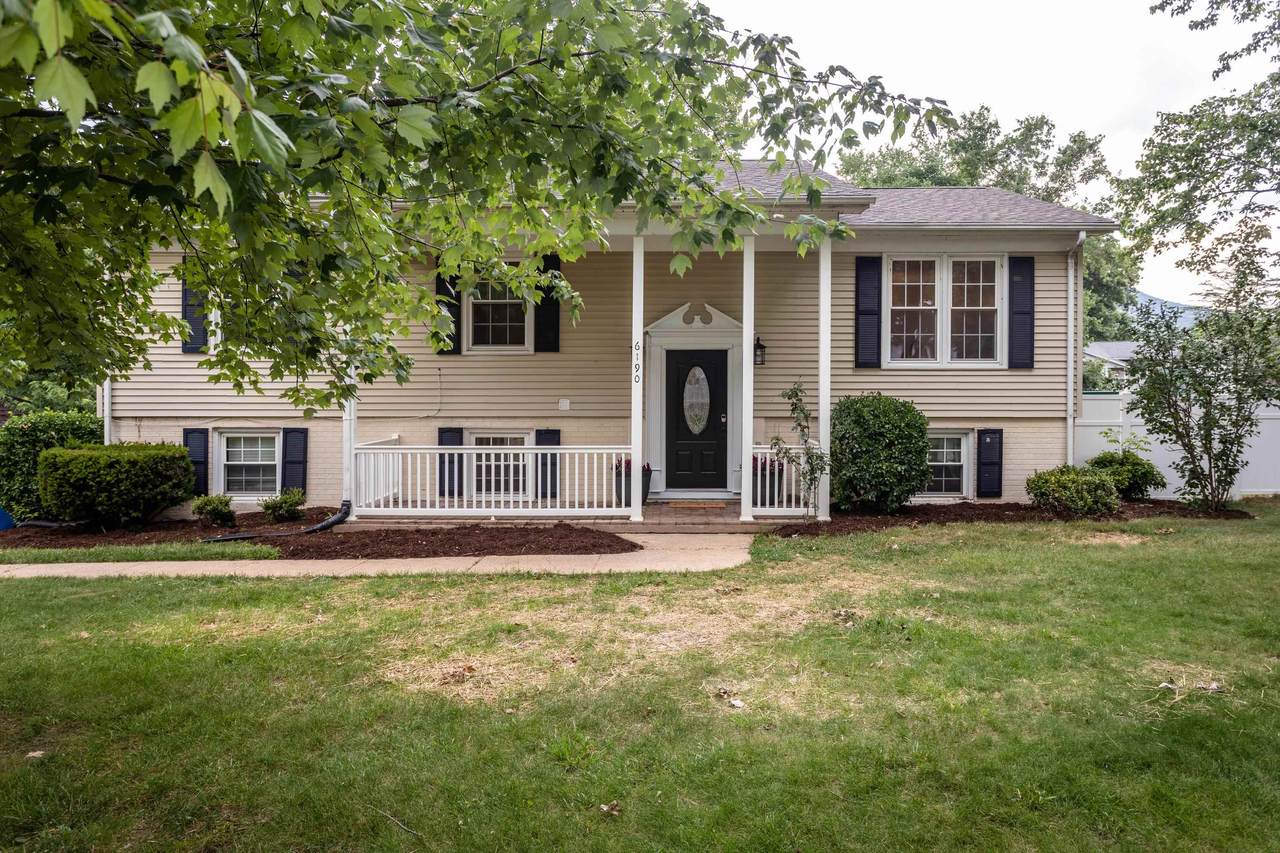6190 Donnagail Dr - Photo 1