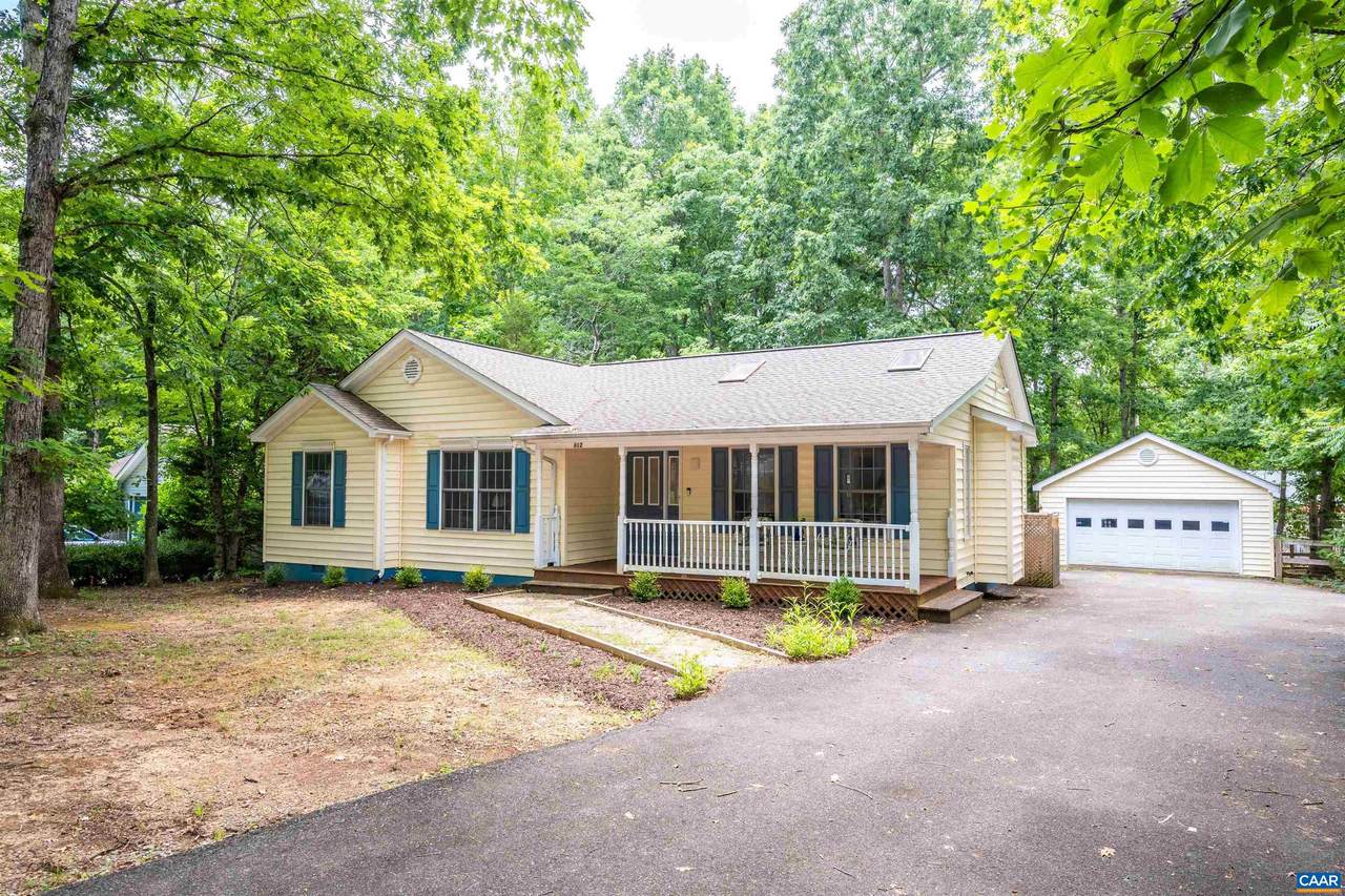 812 Jefferson Dr - Photo 1