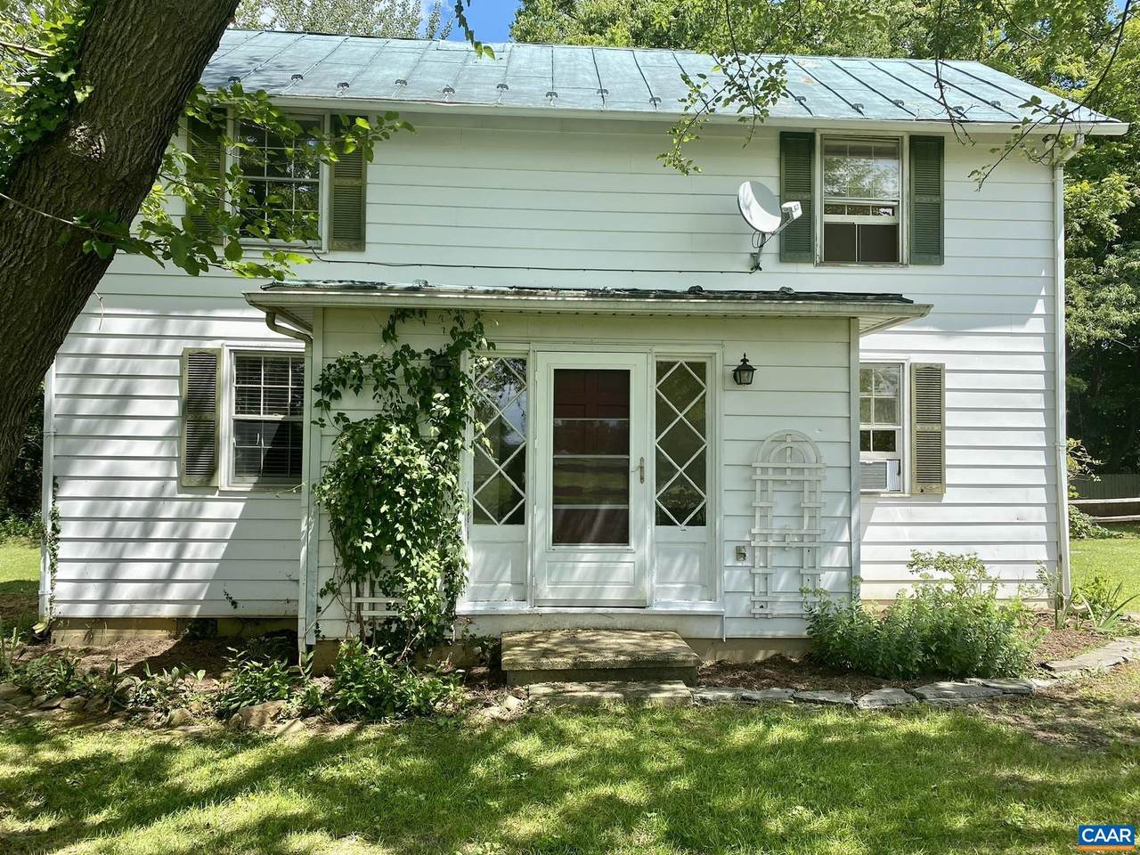 449 Springdale Dr - Photo 1
