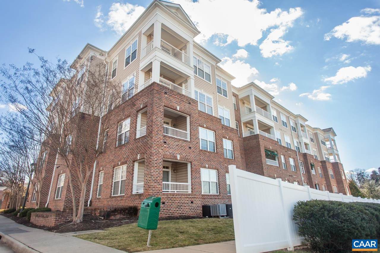 1051 Glenwood Station Ln - Photo 1