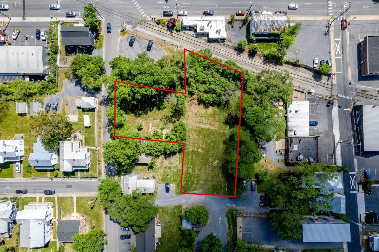 129-139 Rock St - Photo 1