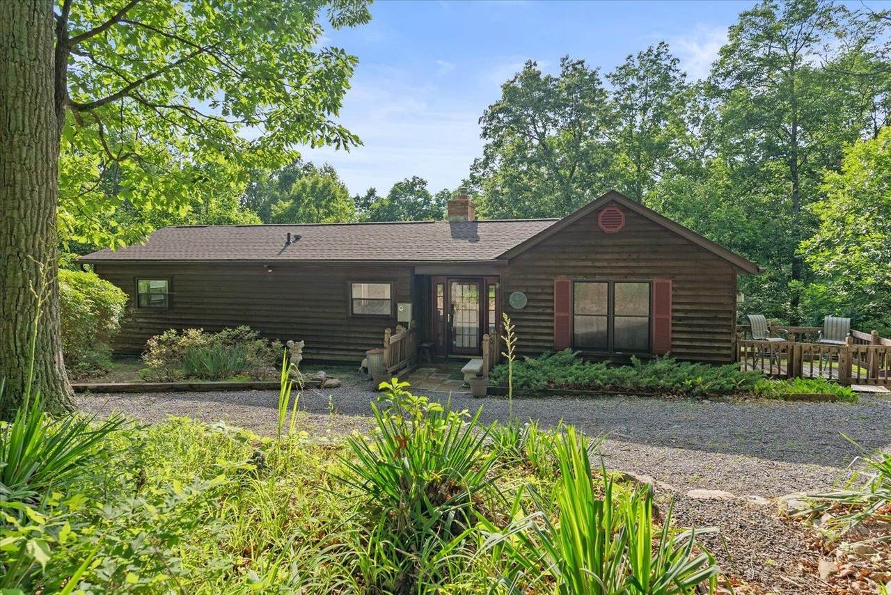 140 Rocky Mountain Ln - Photo 1