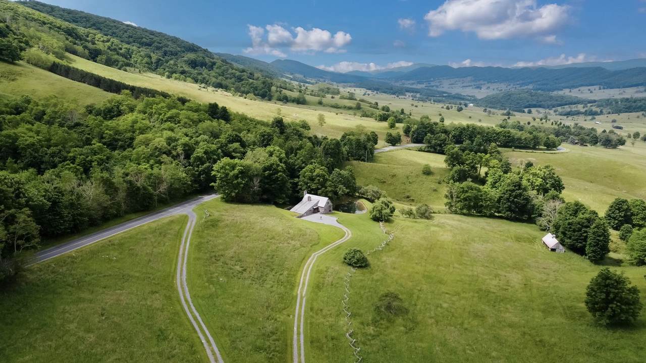https://bt-photos.global.ssl.fastly.net/cville/1280_boomver_1_654135-2.jpg