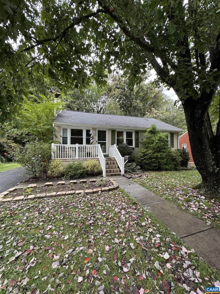221 Azalea Dr - Photo 1