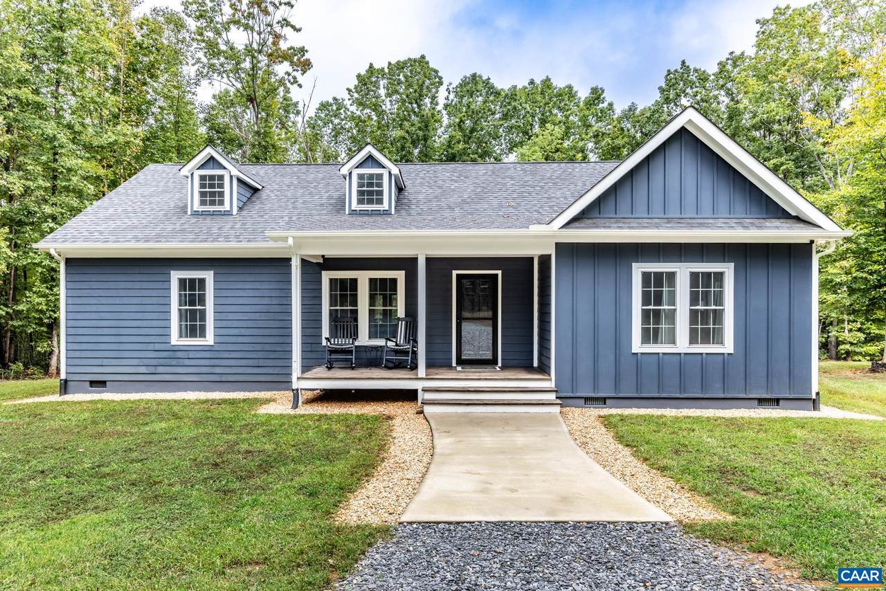1387 Spreading Oak Rd - Photo 1