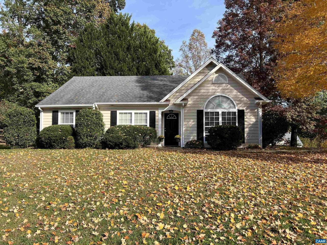 1744 Winterberry Ct - Photo 1