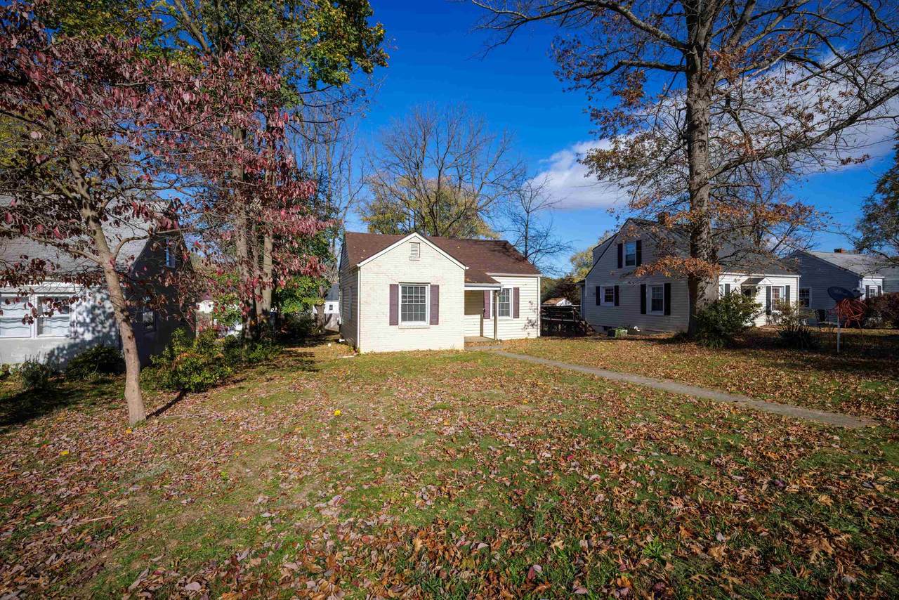 317 James Ave - Photo 1