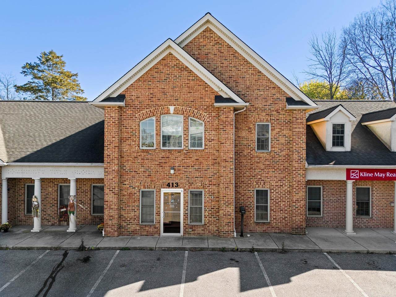 413 South Main St - Photo 1