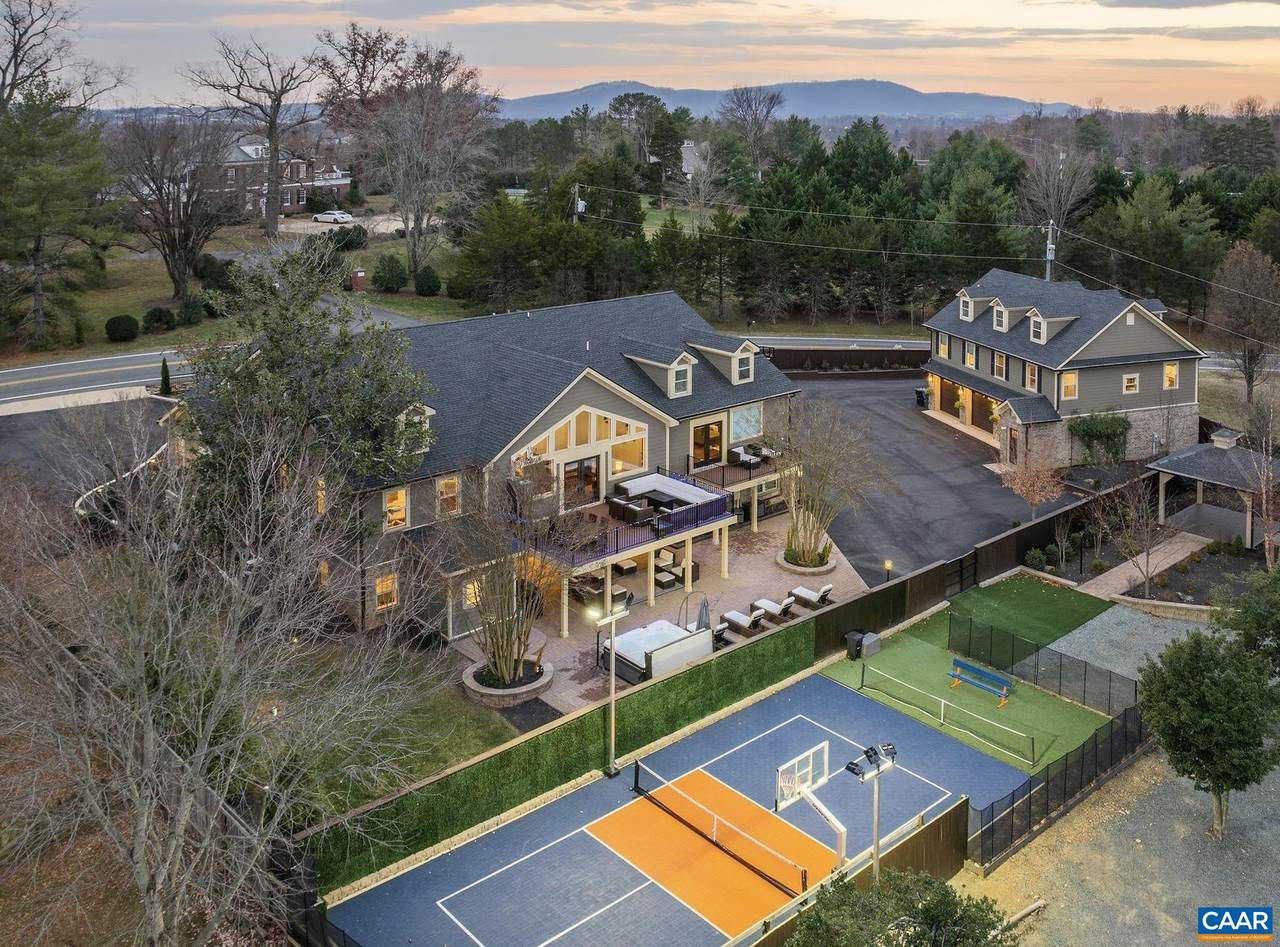 2405 Northfield Rd - Photo 1