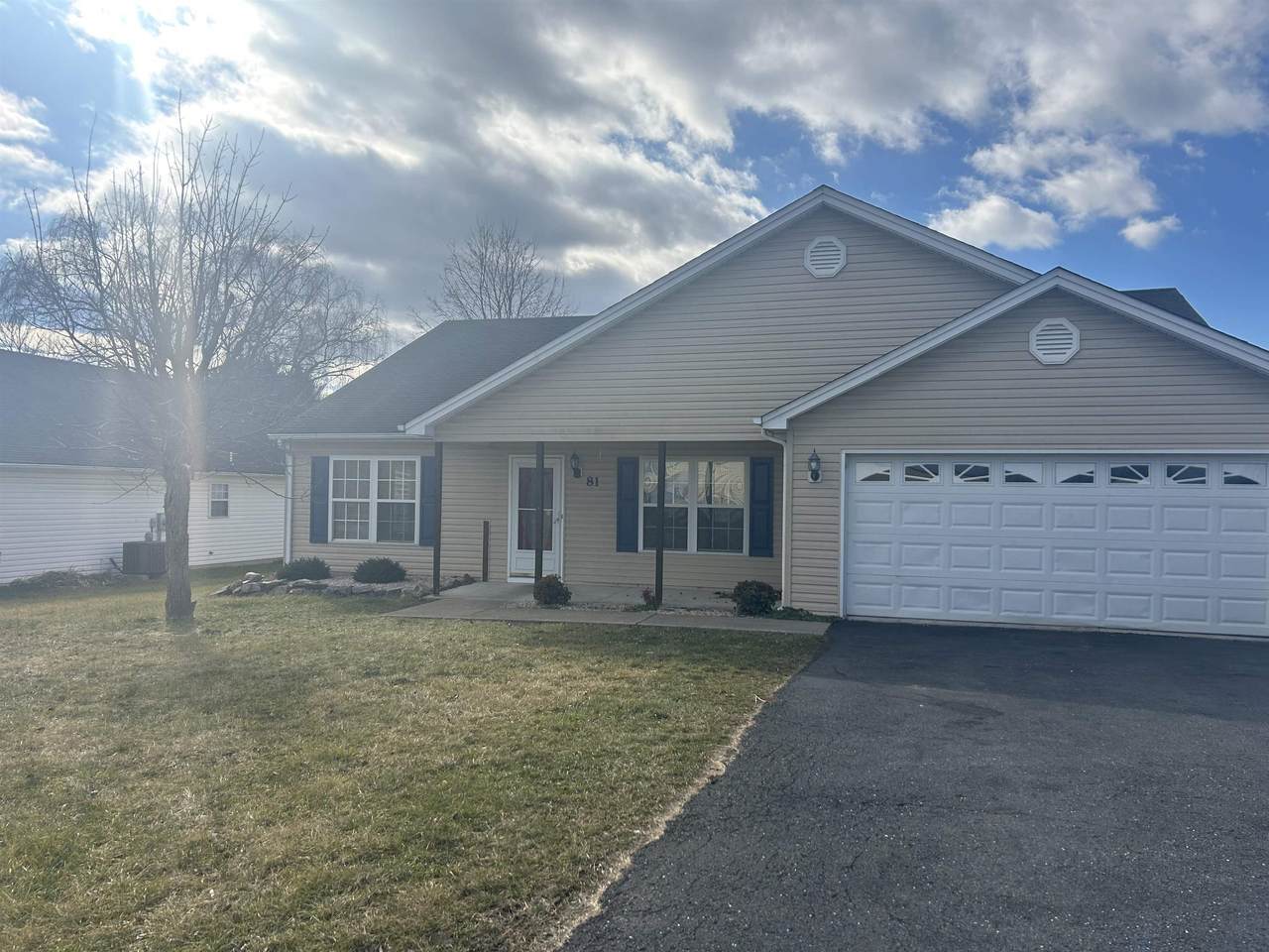 81 Somerset Dr - Photo 1