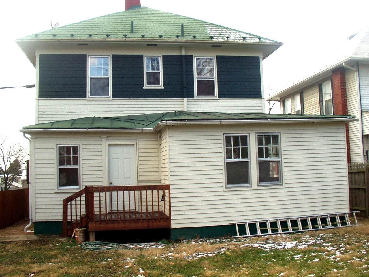 416 Market St - Photo 1