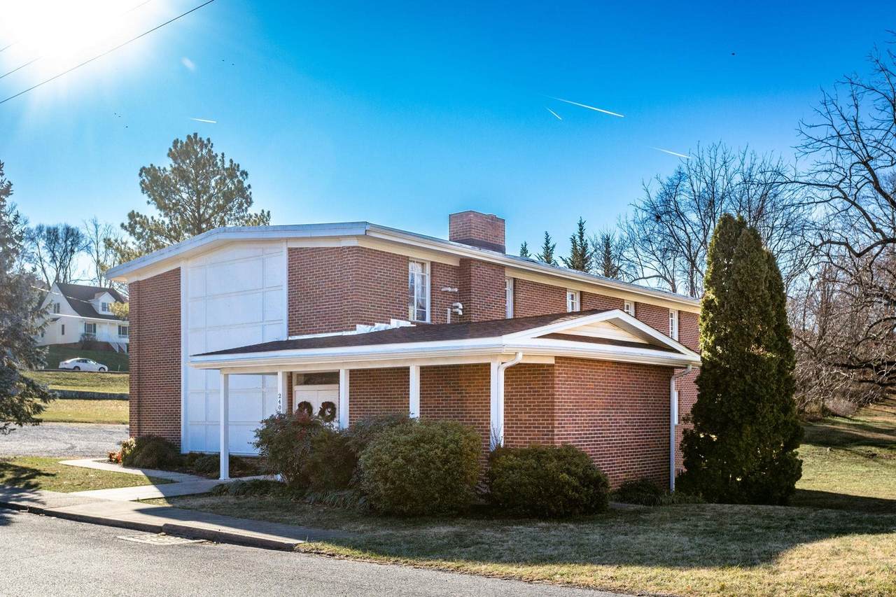 2408 Hickory St - Photo 1