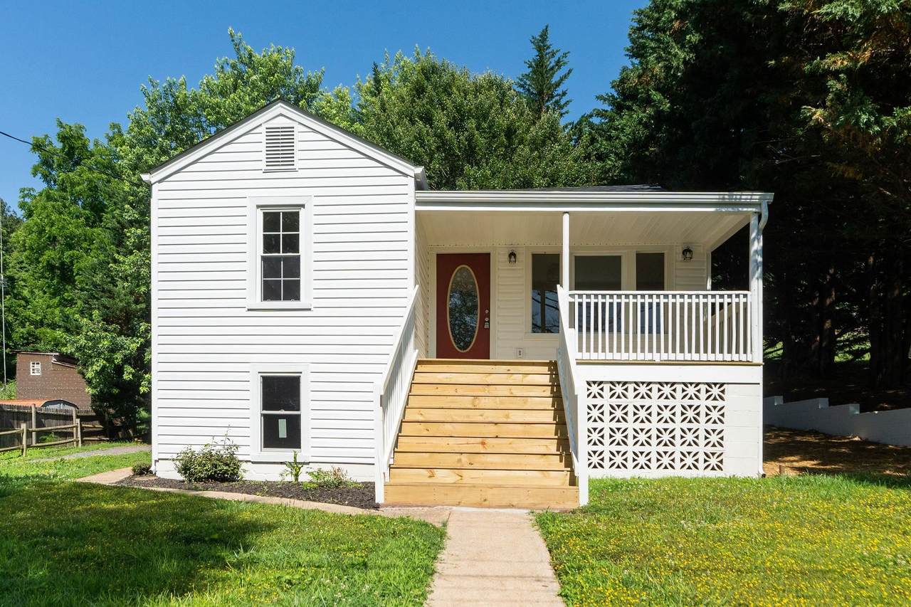 53 Woodcrest Rd - Photo 1