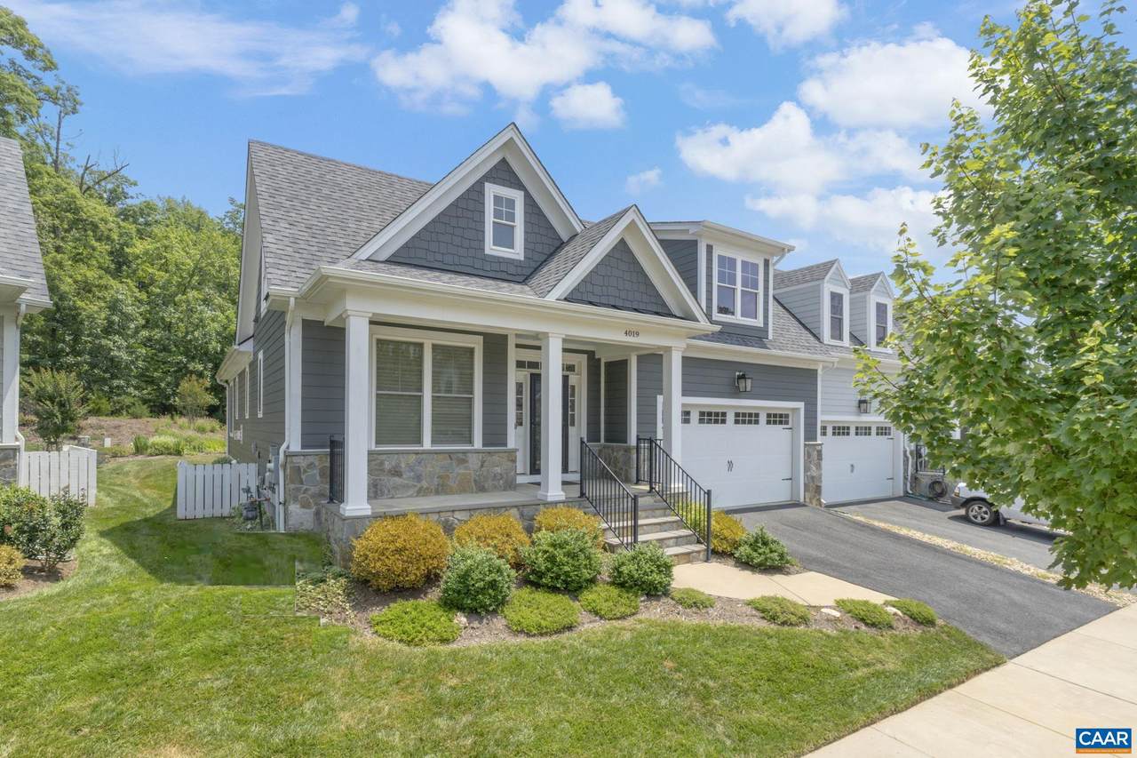 4019 Varick St - Photo 1