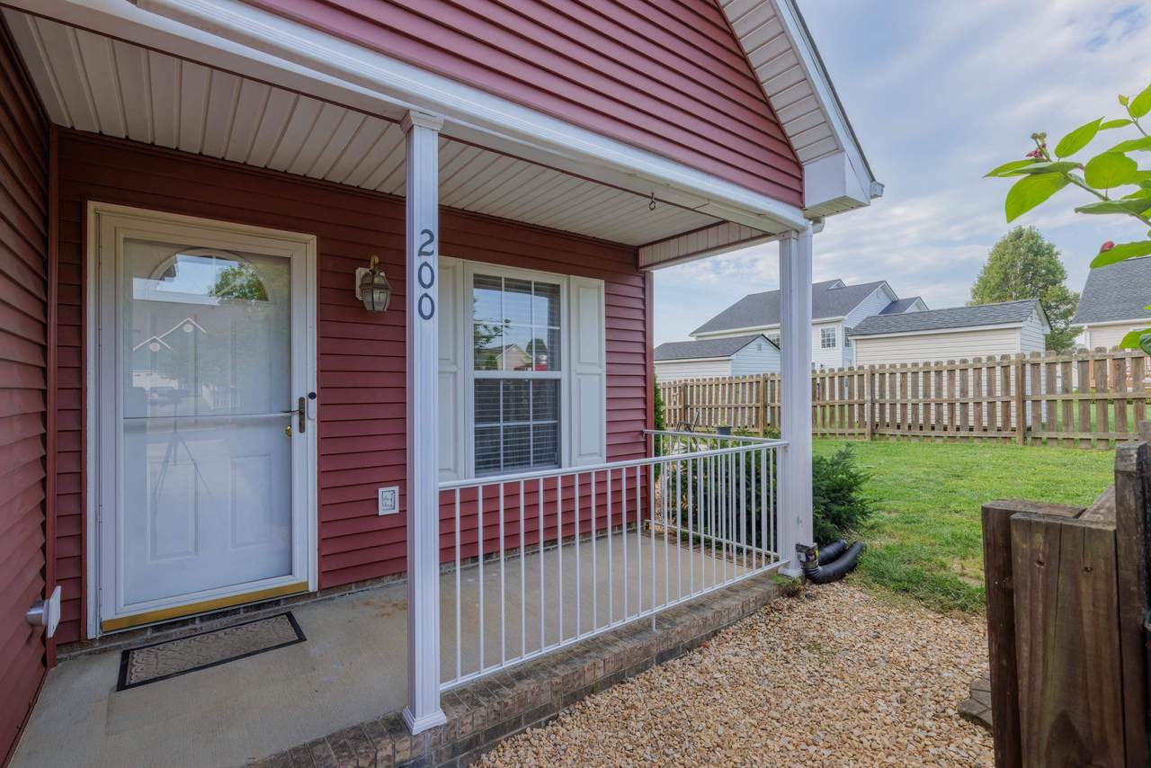 200 Kingsport Rd - Photo 1