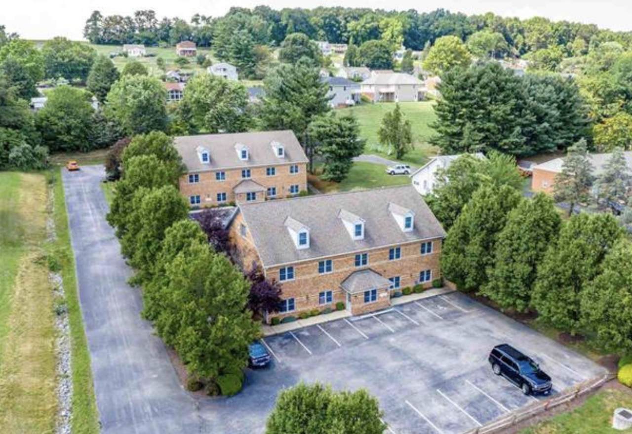 425 Lee Jackson Hwy - Photo 1