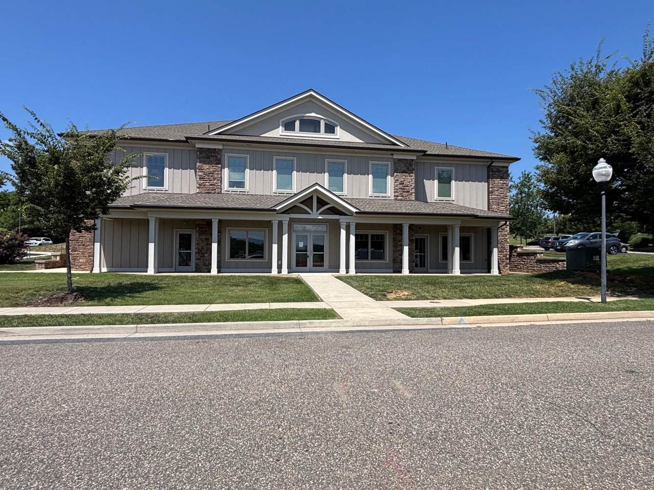 221 Osage Ln - Photo 1