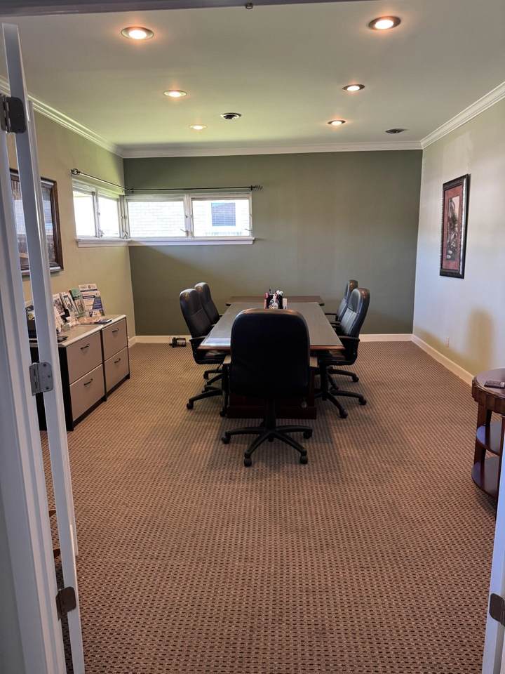 362 Laurel Ave - Photo 1