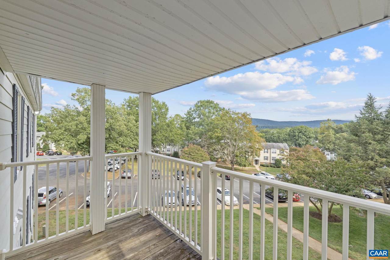 1361 Villa Way - Photo 1