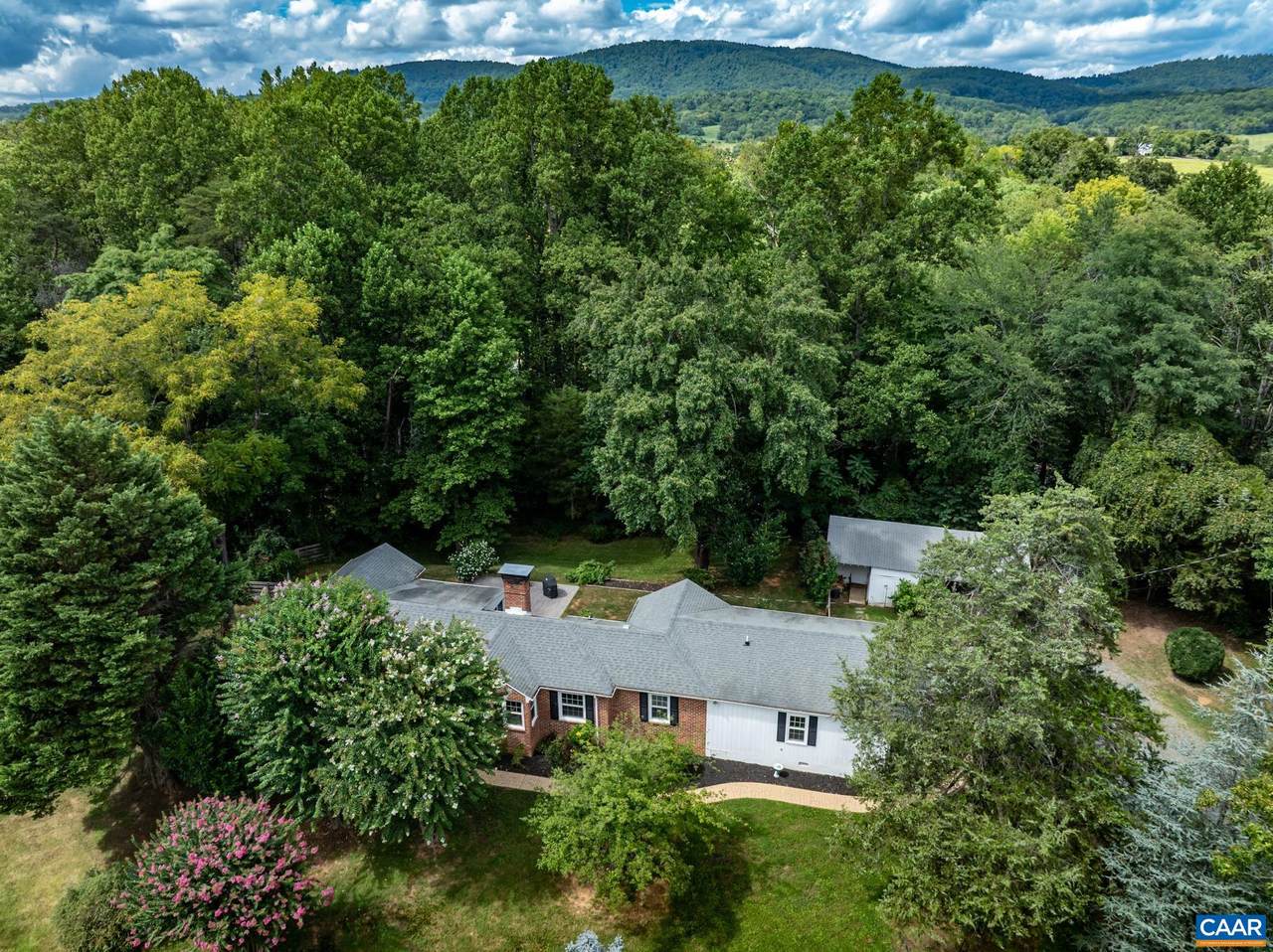 3304 Keswick Rd - Photo 1