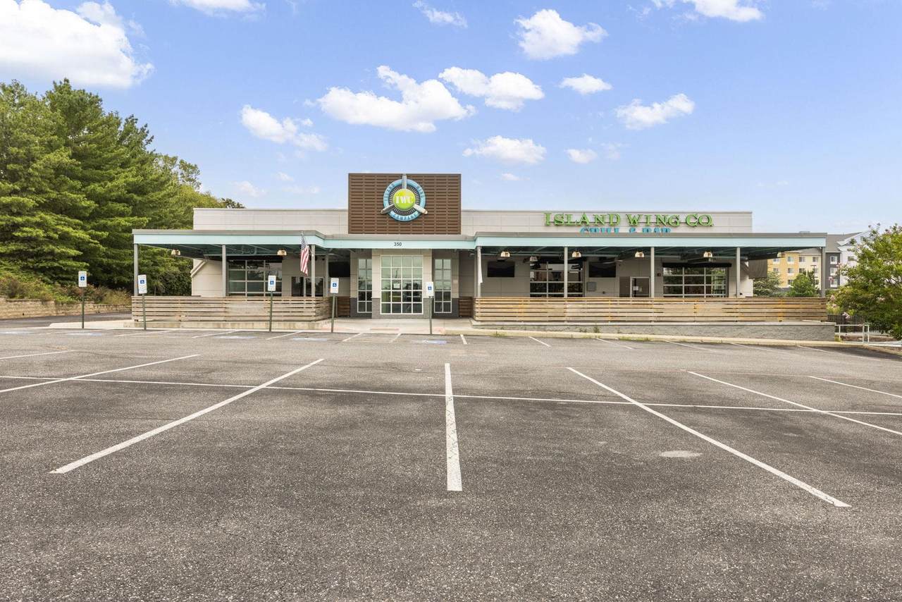 350 University Blvd - Photo 1