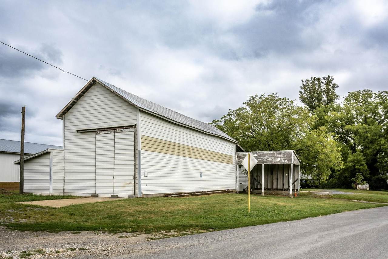 9875 Cave Hill Rd - Photo 1