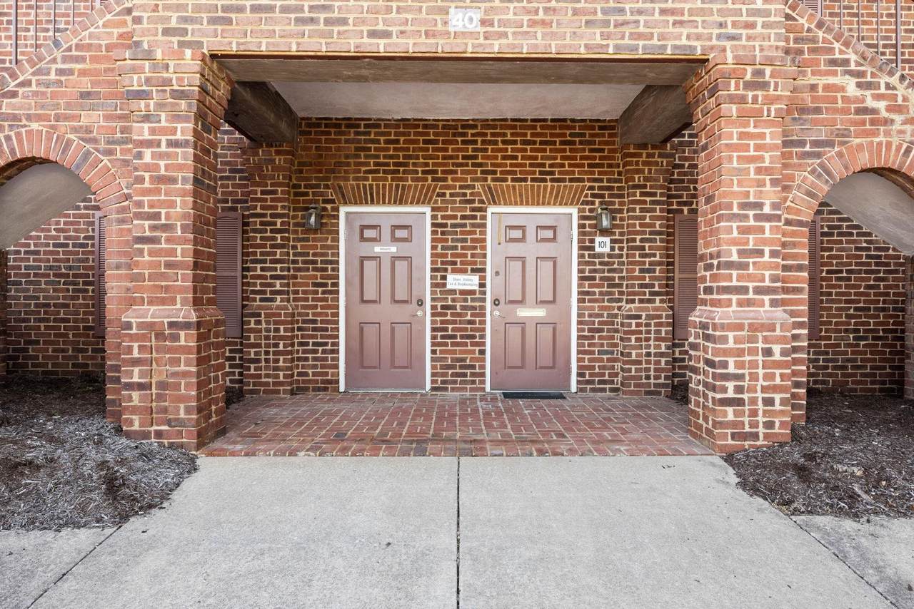 40 Southgate Ct - Photo 1