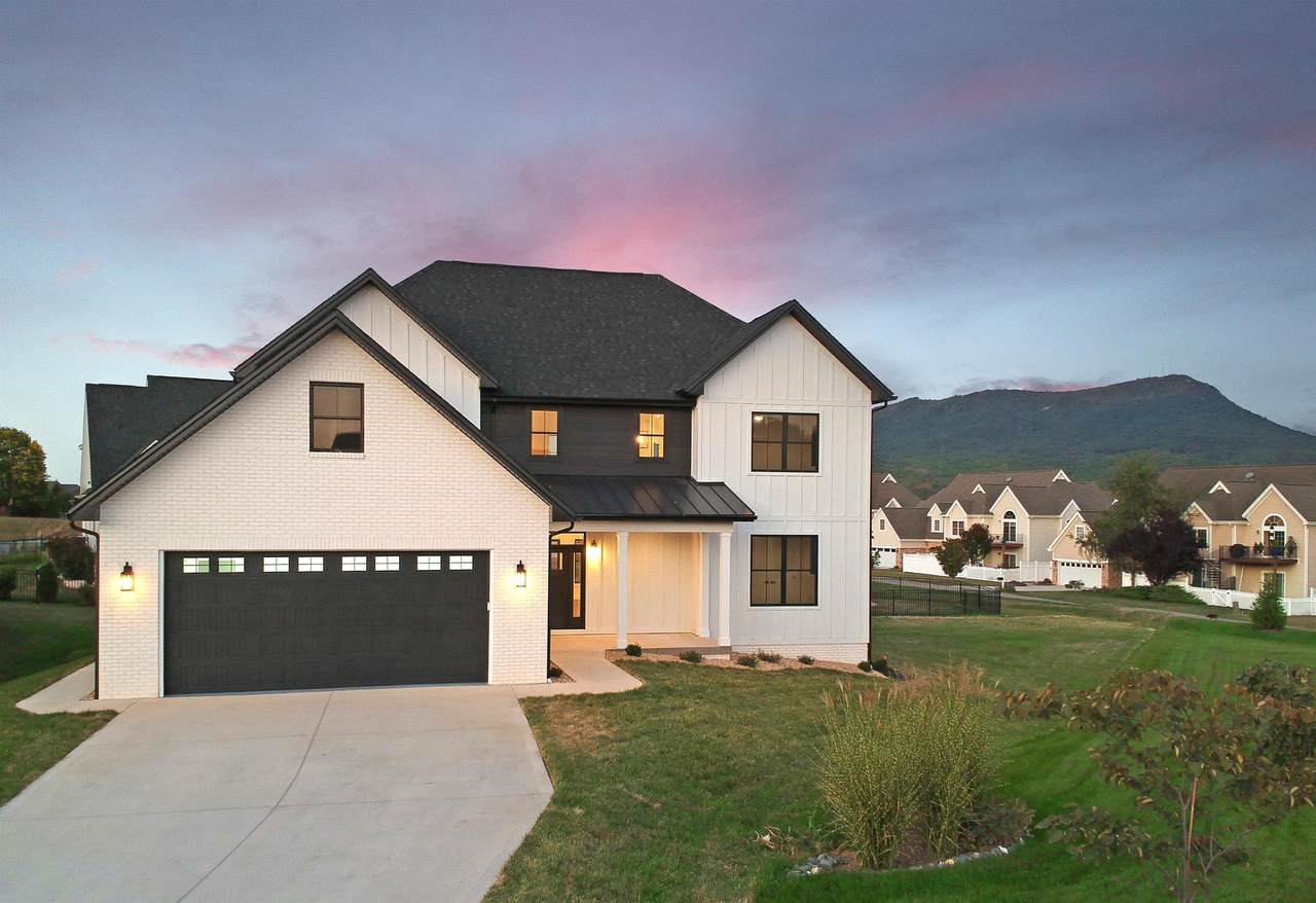 135 Alnwick  Ct - Photo 1