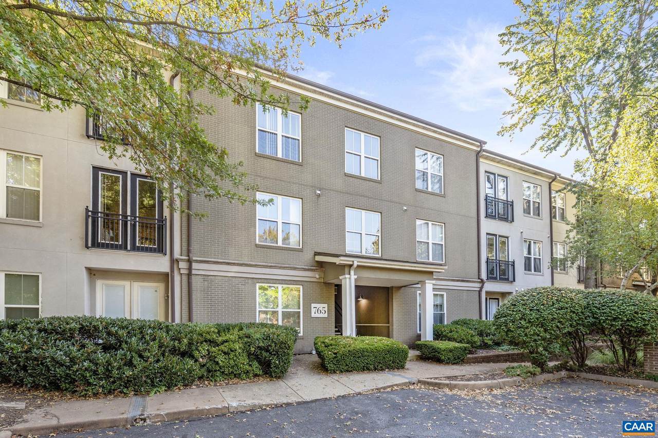 765 Walker Sq - Photo 1