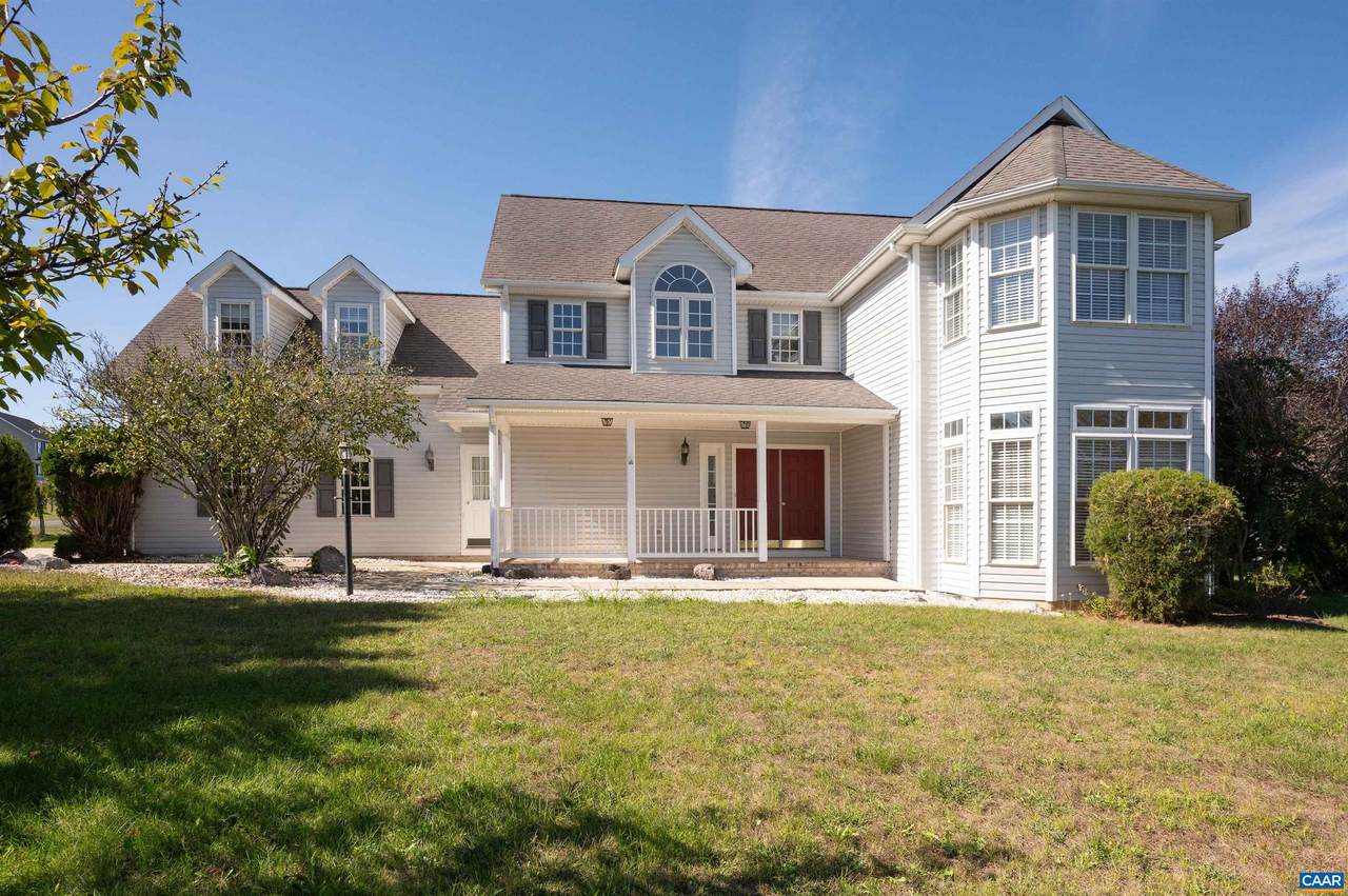 48 Lillian Dr - Photo 1