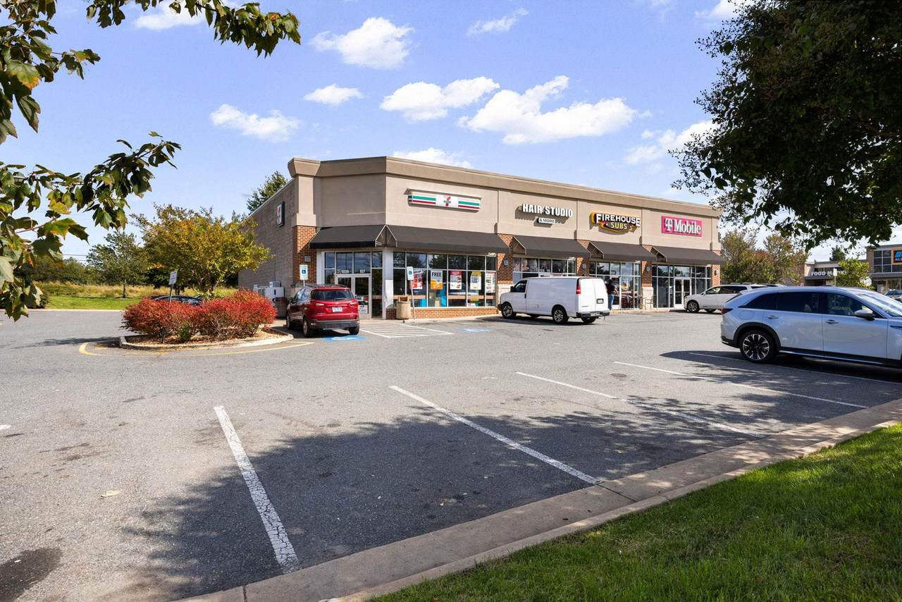 https://bt-photos.global.ssl.fastly.net/cville/1280_boomver_1_669906-2.jpg