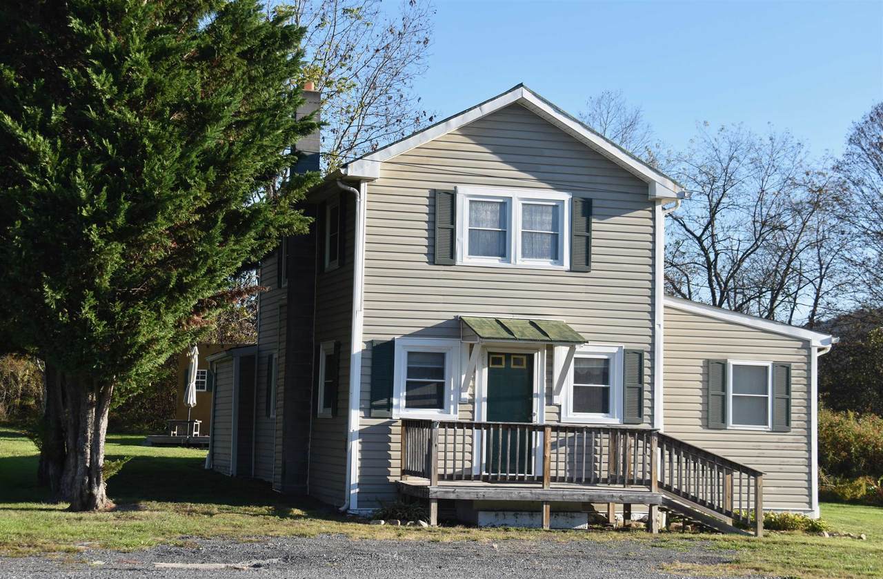 8593 Highland Tpke - Photo 1