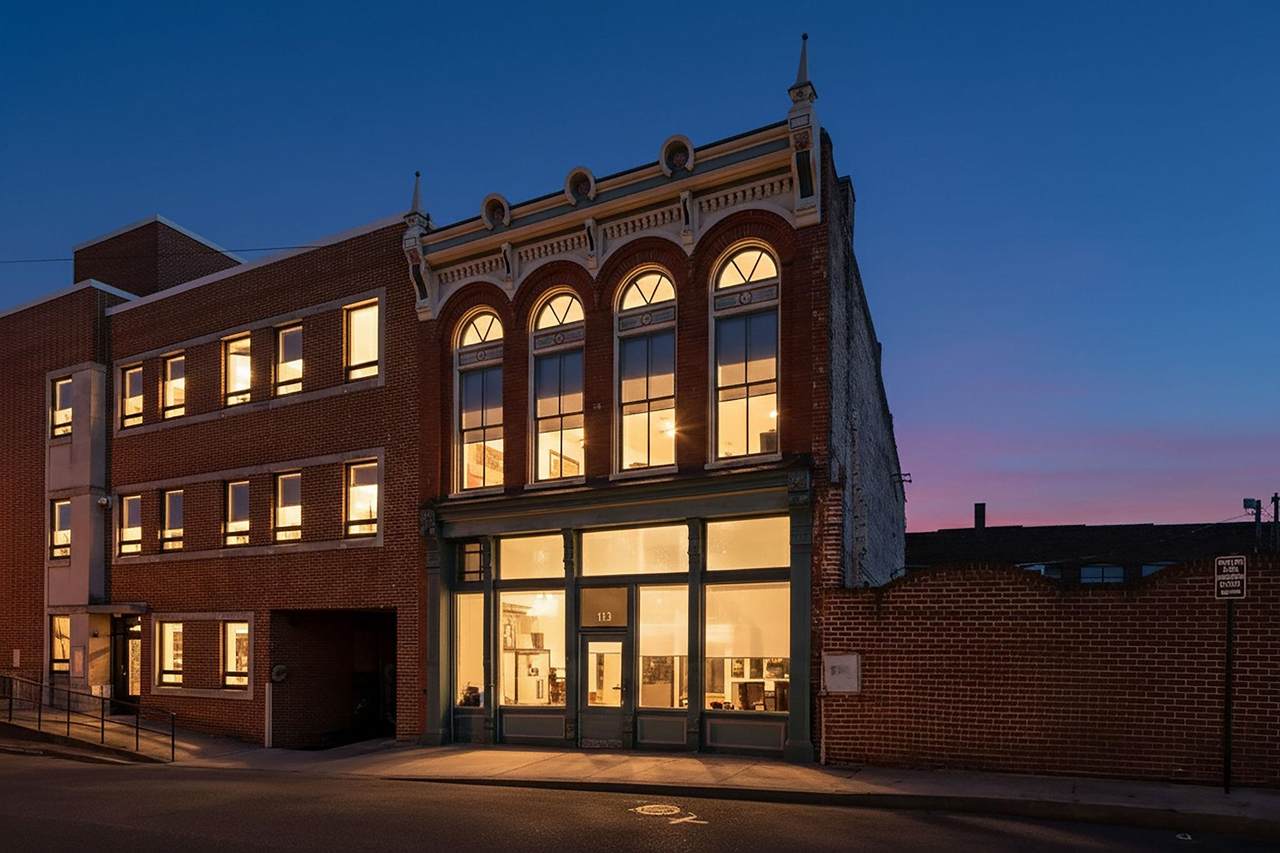 111 Augusta St - Photo 1