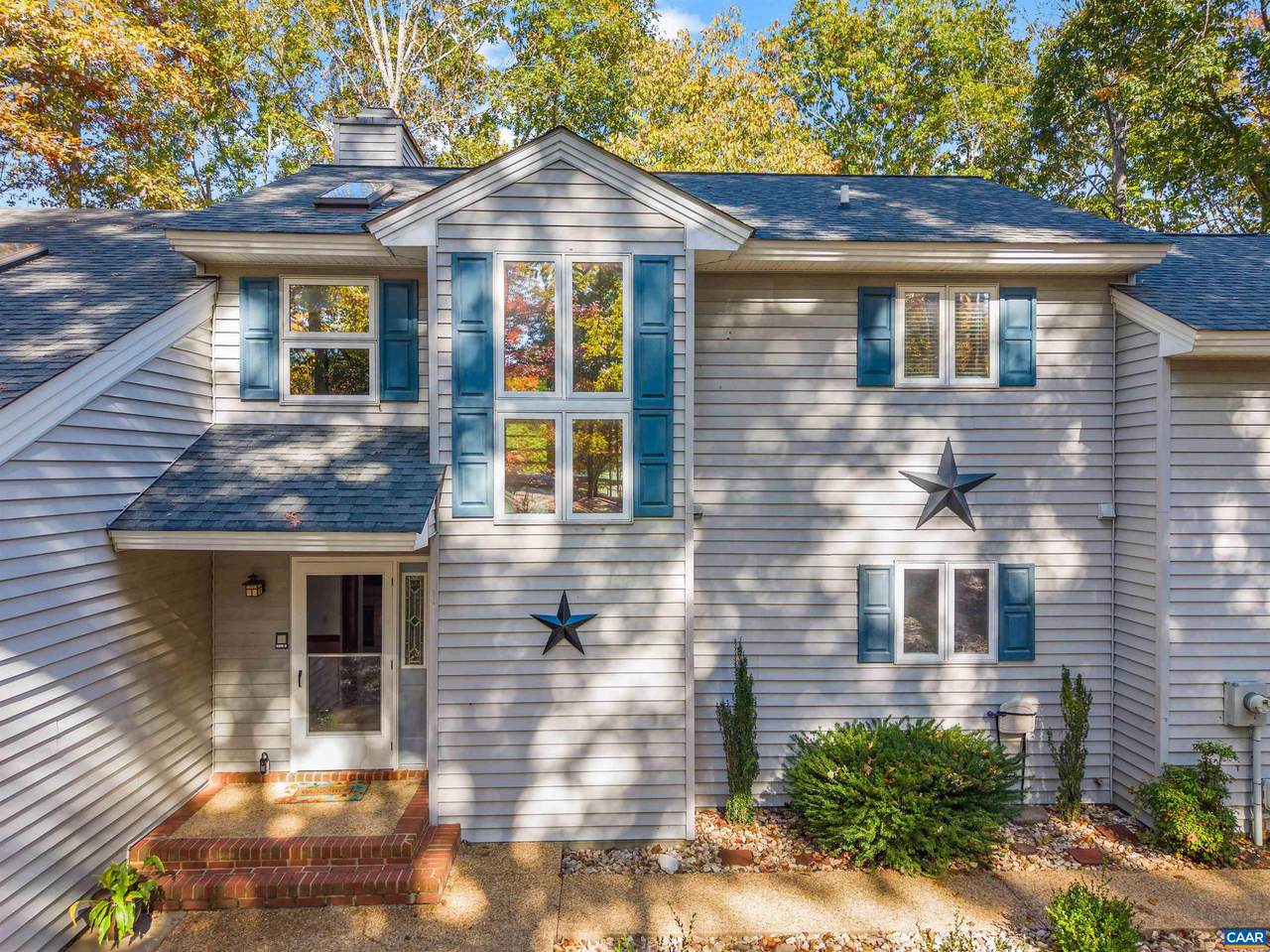 27 Fairway Dr - Photo 1