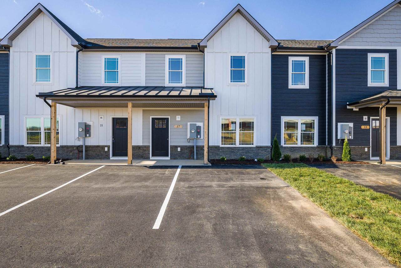 17 Barnyard Cir - Photo 1