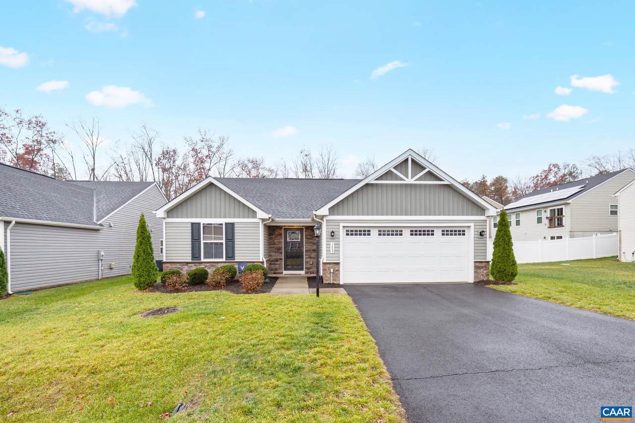 153 Park Dr - Photo 1