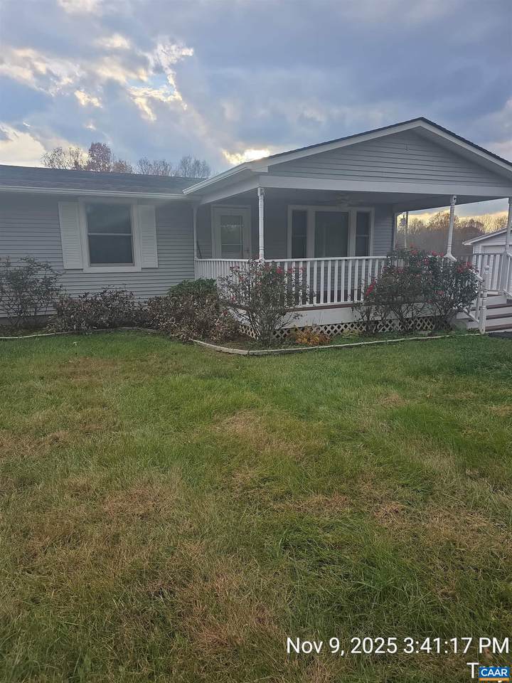 912 Hunters Lodge Rd - Photo 1