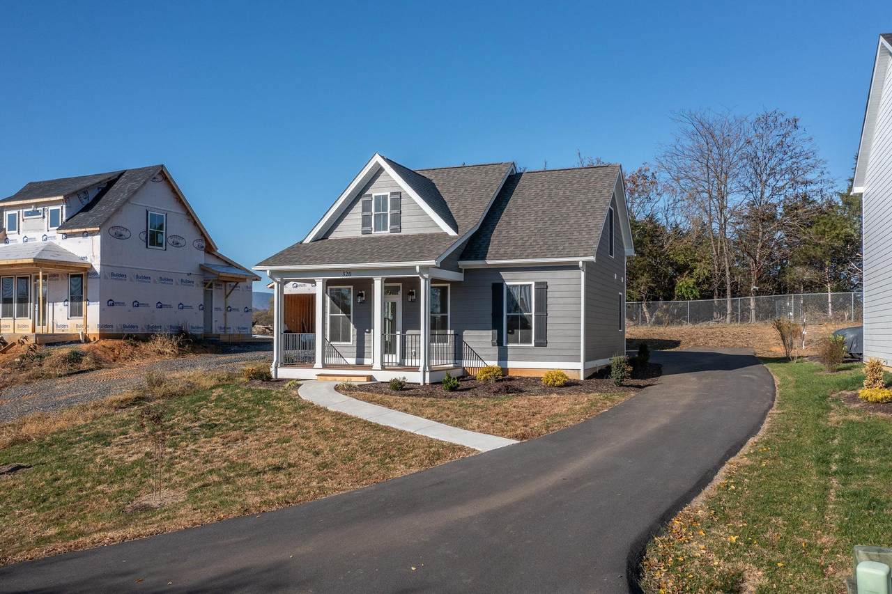 320 Lilly Bell Dr - Photo 1