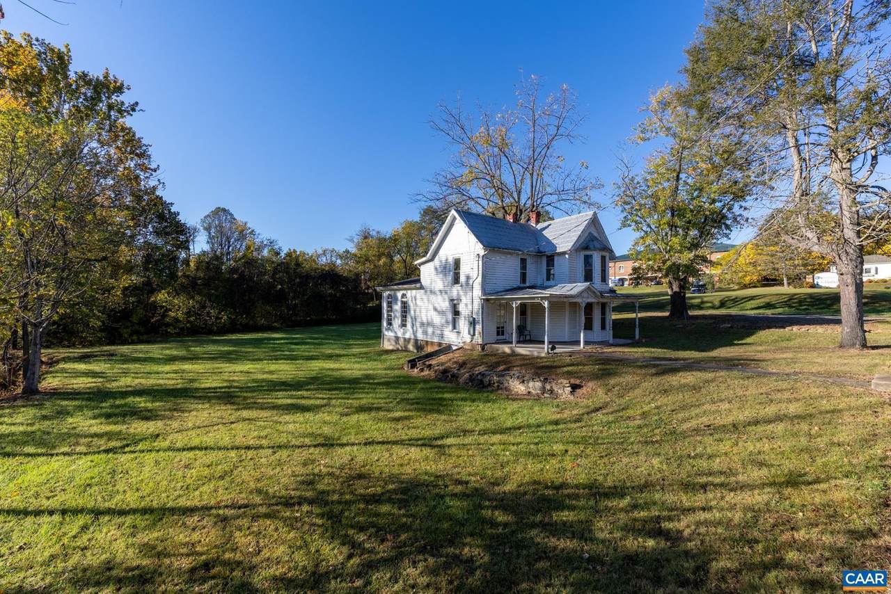 276 Main St - Photo 1