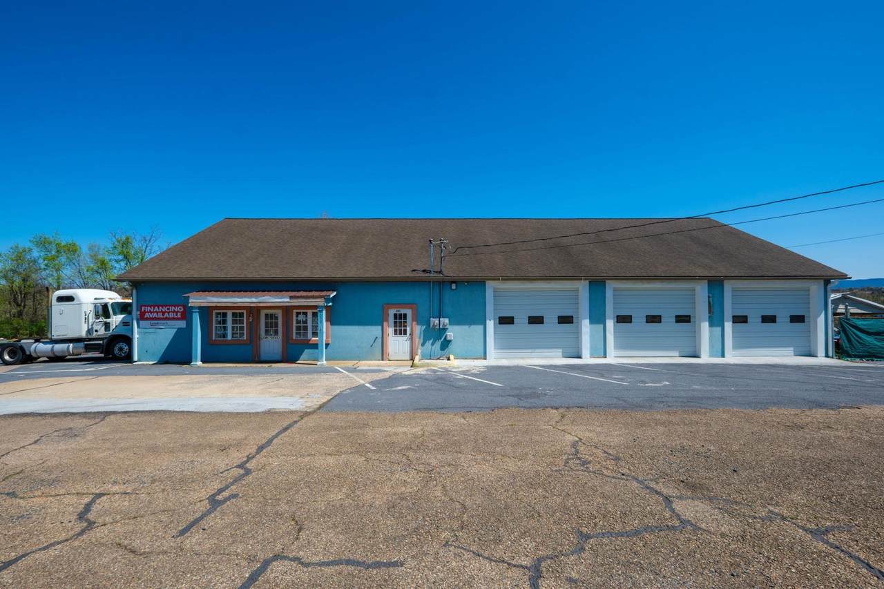 1090 Virginia Ave - Photo 1