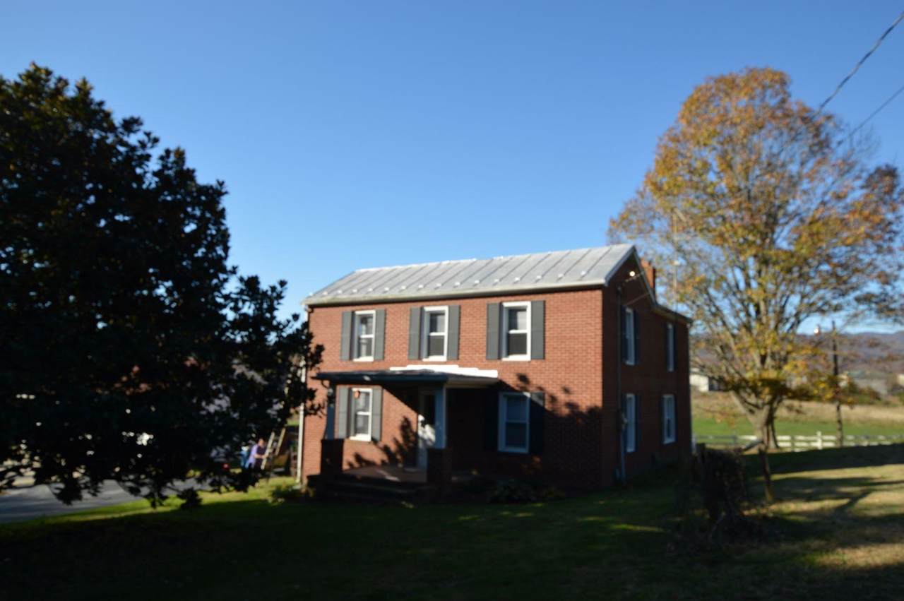 2841 Bloomer Springs Rd - Photo 1