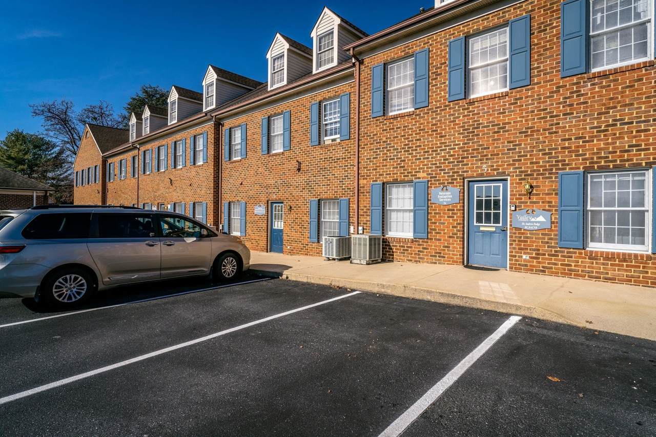 1600 Coalter St - Photo 1