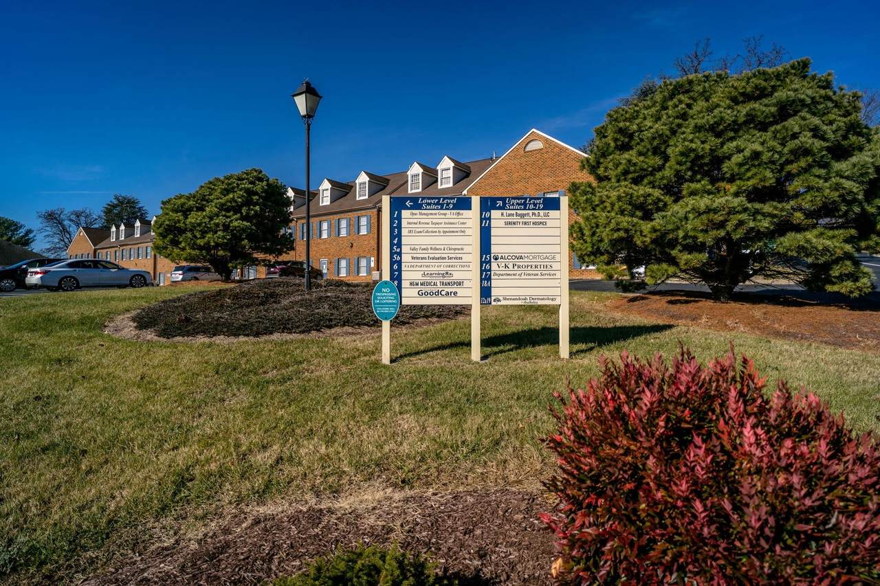 https://bt-photos.global.ssl.fastly.net/cville/1280_boomver_1_672828-2.jpg